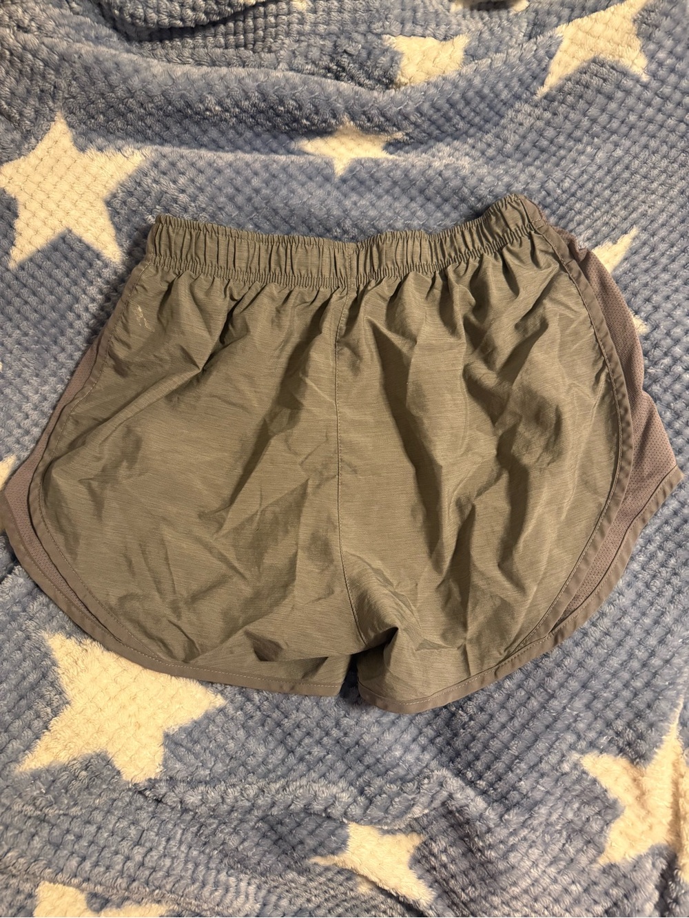 Nike dri-fit shorts women size medium - Picture 2 of 2